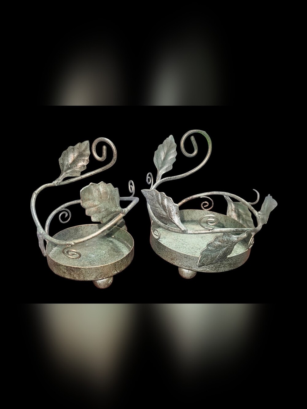 Set of 2 Pier 1 Imports Metal Verdigris Ivy Leaf Candle Holders Pillar base - Picture 5 of 8